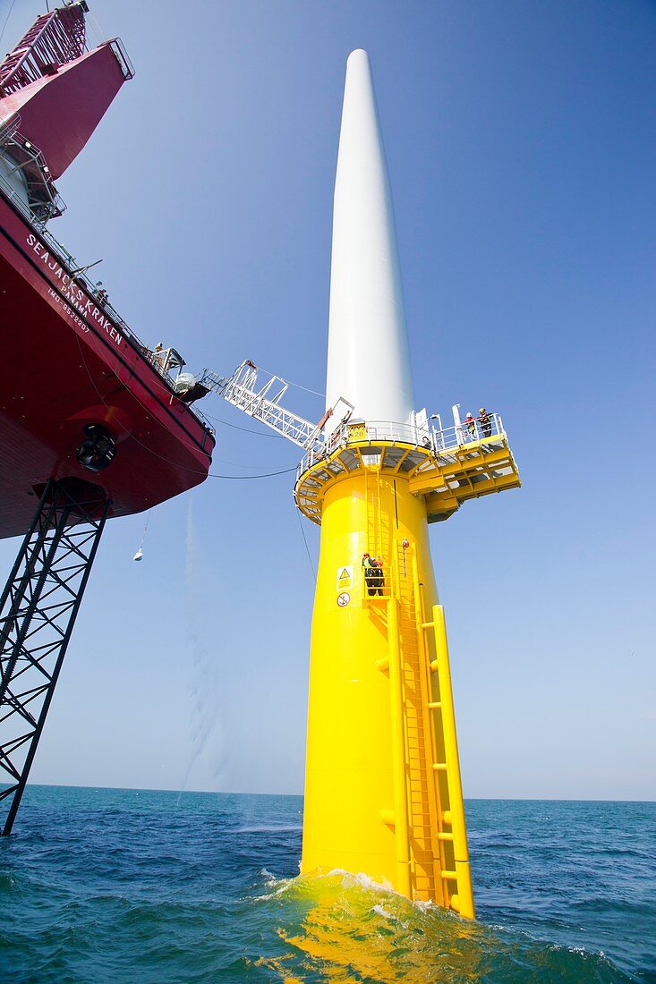 Constructing Walney offshore wind farm