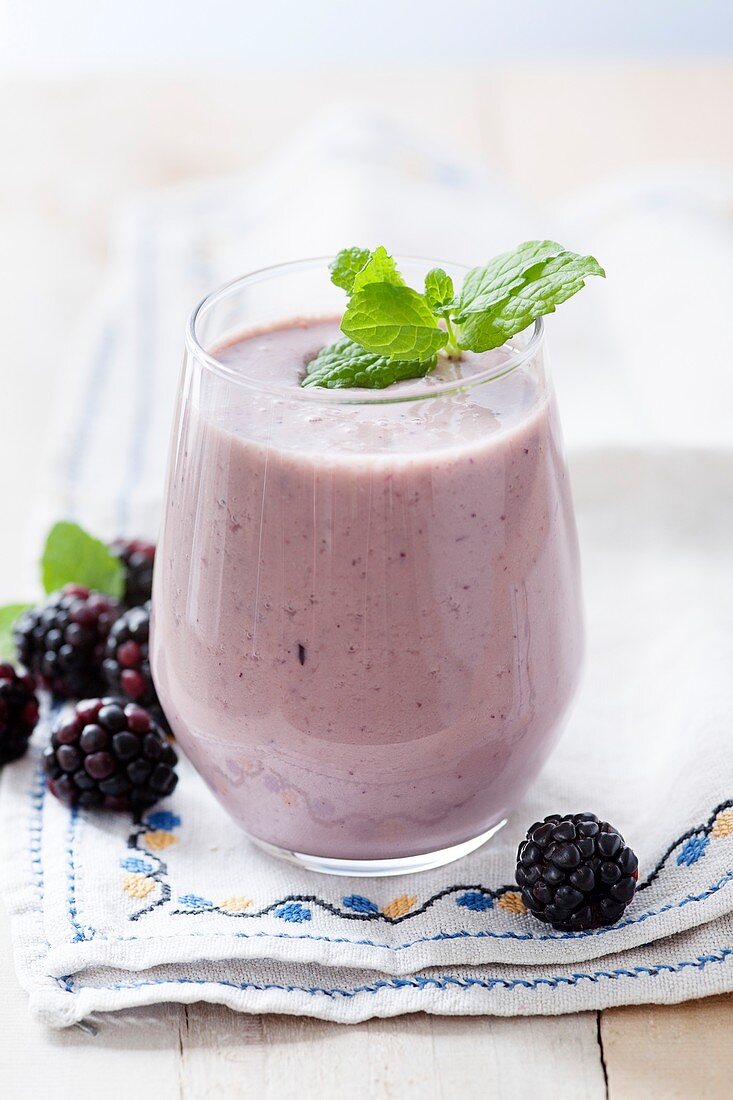 Blackberry and apple smoothie