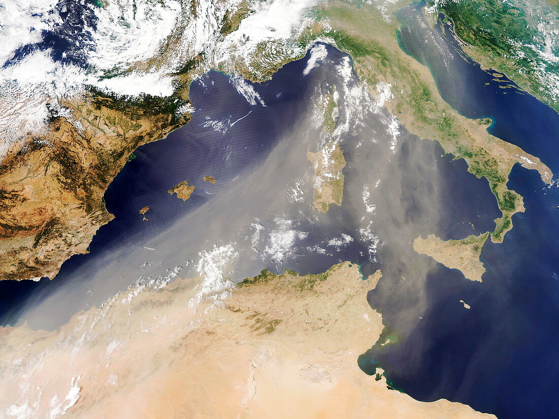 Dust plume crossing the Mediterranean