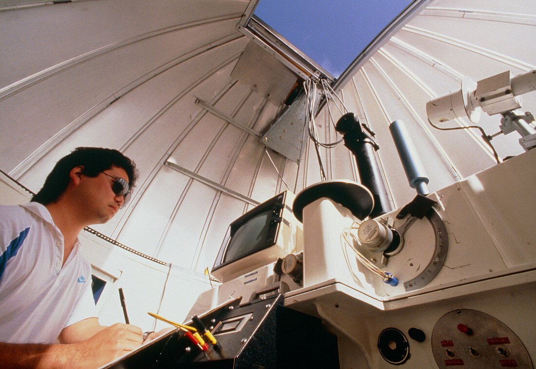 Dobson total ozone instrument,Mauna Loa