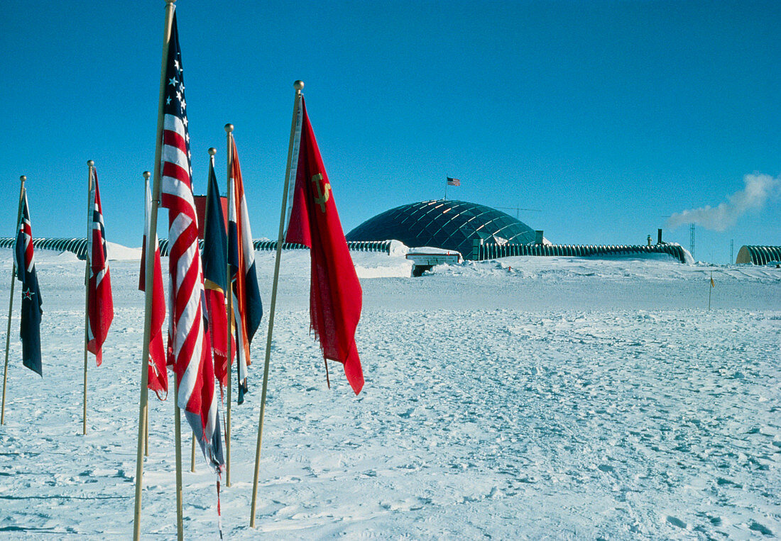 US Amundsen-Scott base at South pole