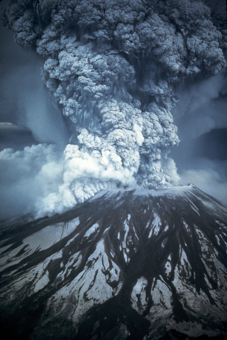 Mount St Helens erupting,May 1980