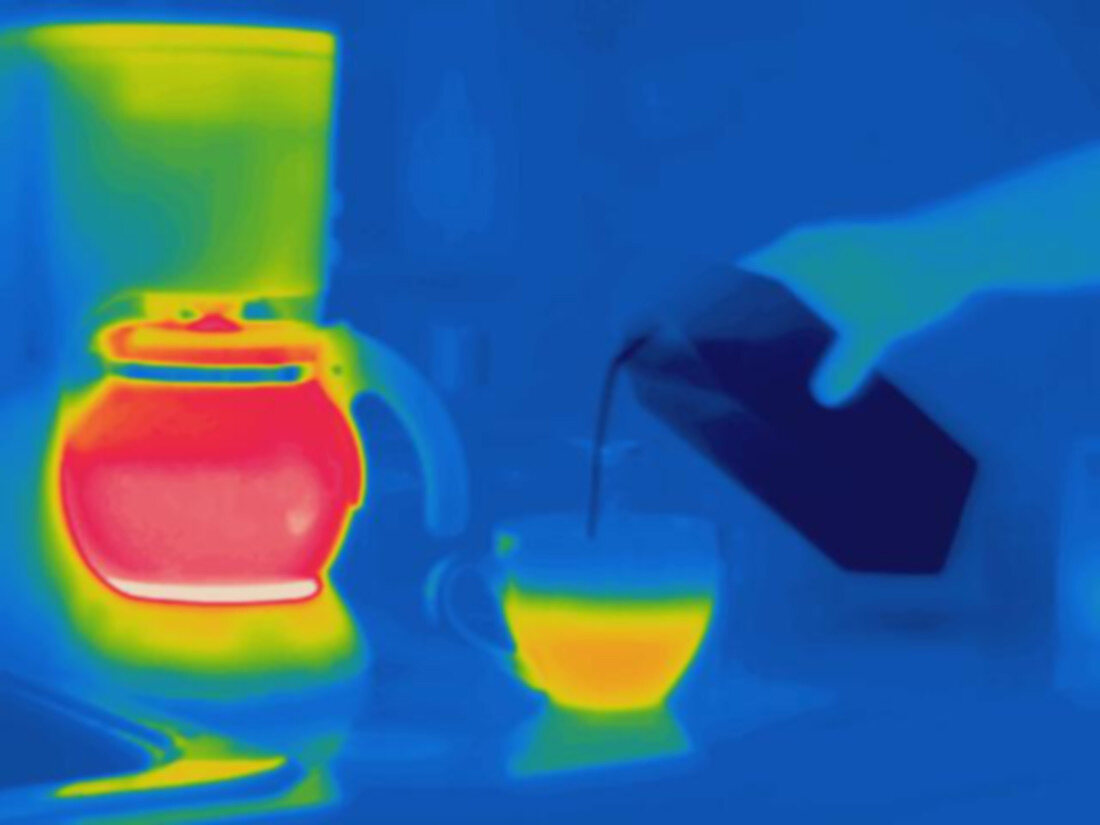 Thermogram of pouring milk into coffee