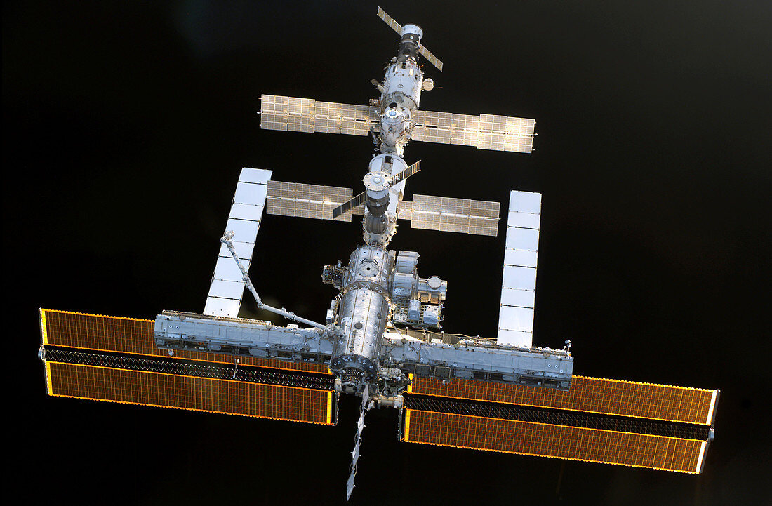 ISS from Discovery,6th August 2005