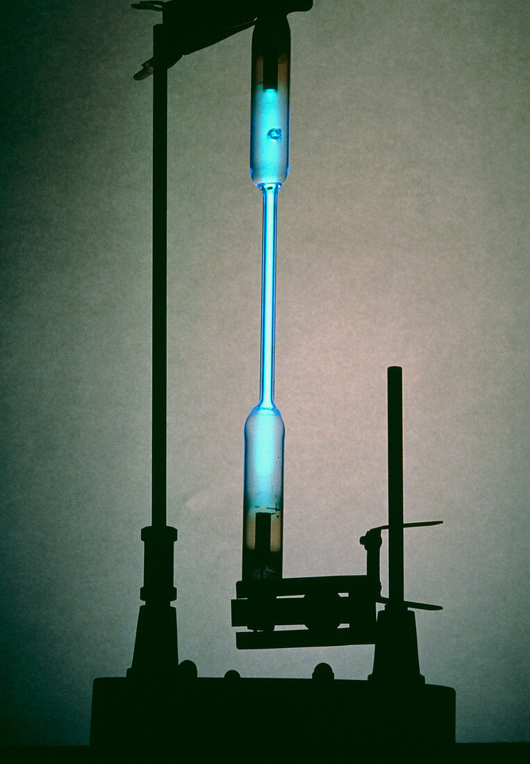Blue light from mercury discharge tube