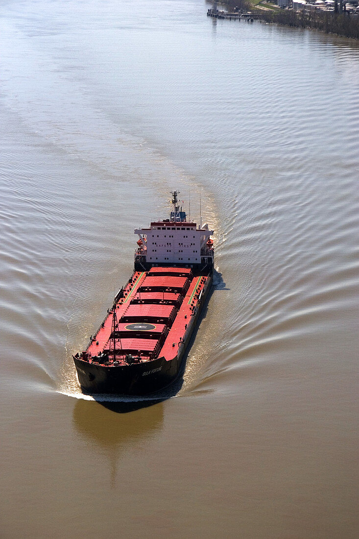 Shipping on the Mississippi River