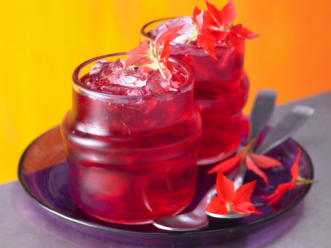 Hibiscus iced tea with cranberry juice