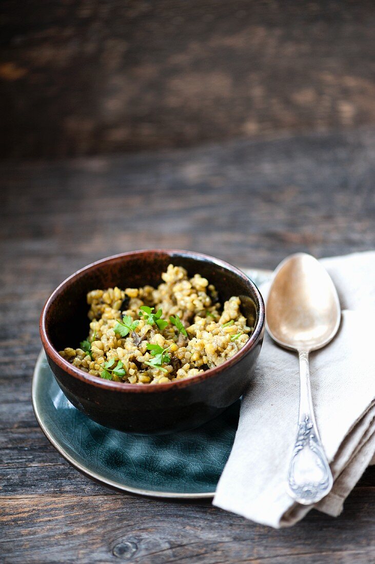 Risotto mit Kurkuma und Pilzen