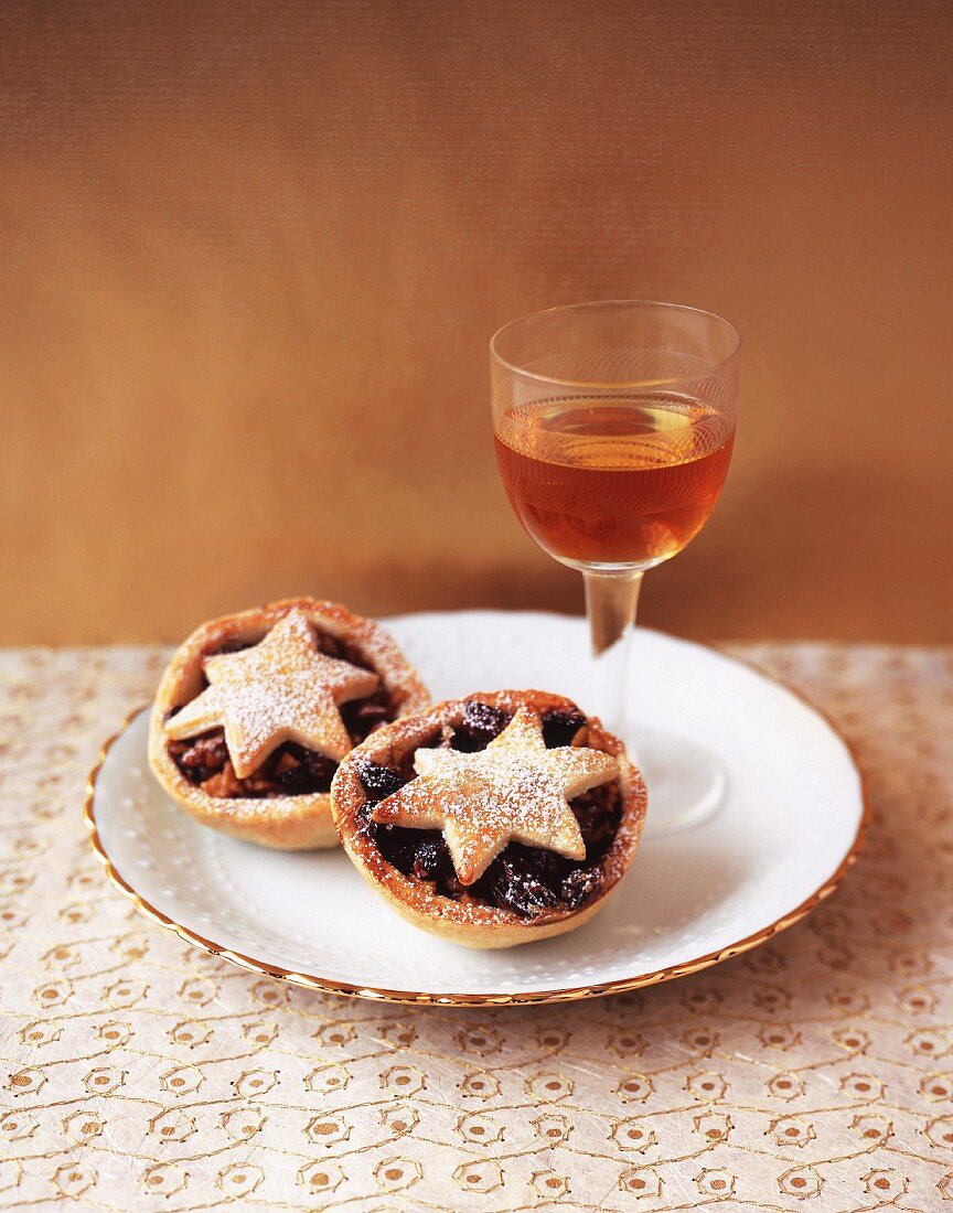 Mince pies and a glass of dessert wine for Christmas