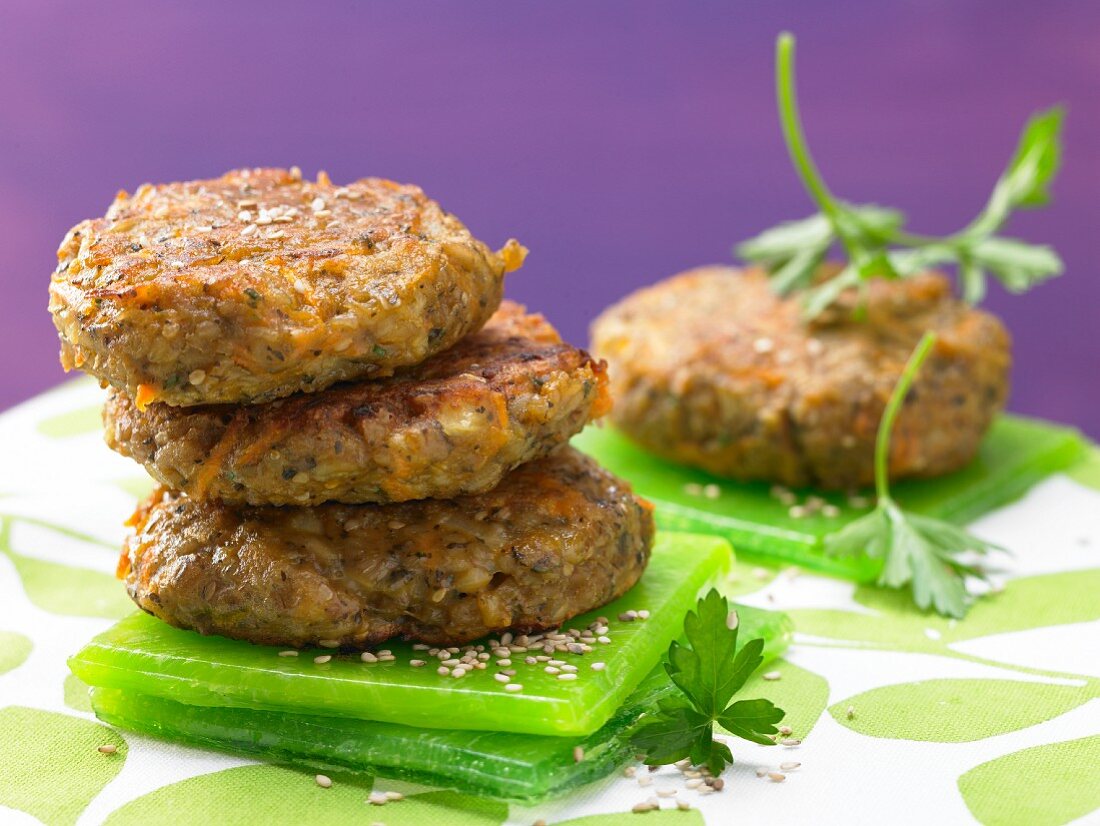 Carrot fritters with unripe spelt grain