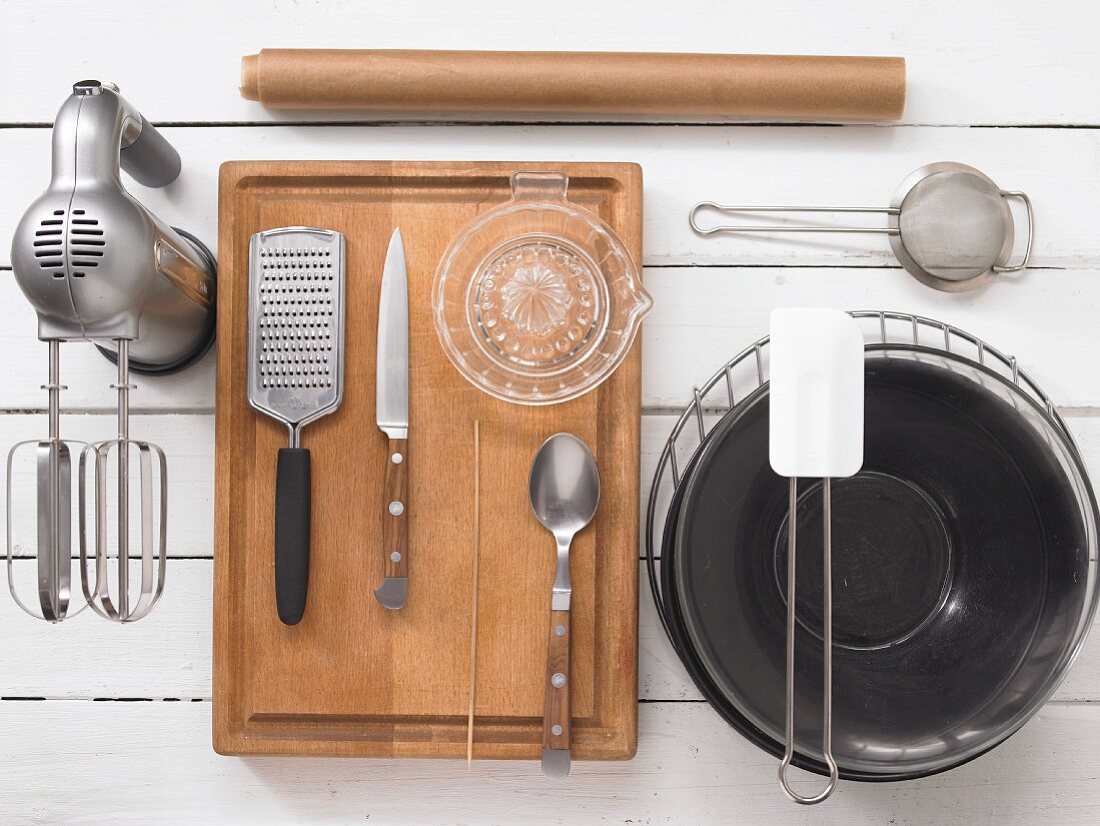 Kitchen utensils for the preparation of cheesecake