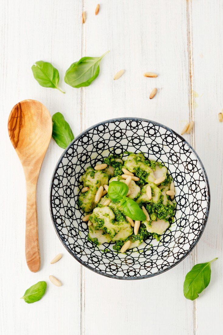 Basil pesto with pasta and pine nuts