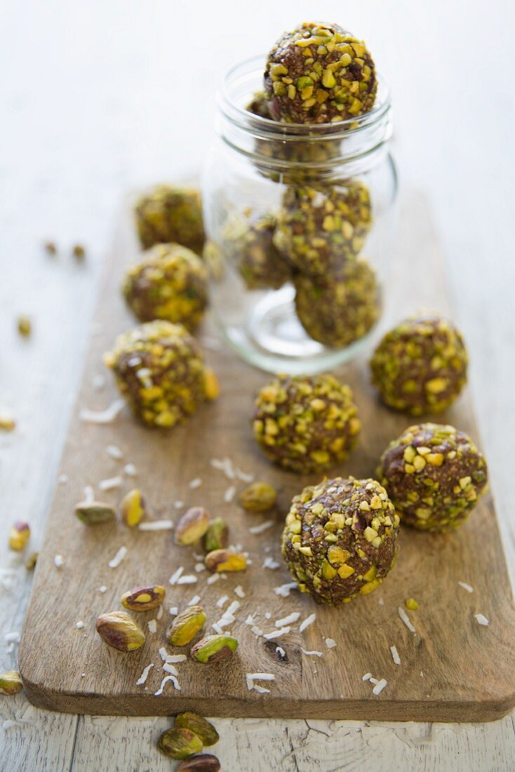 Bliss balls with pistachios and desiccated coconuts