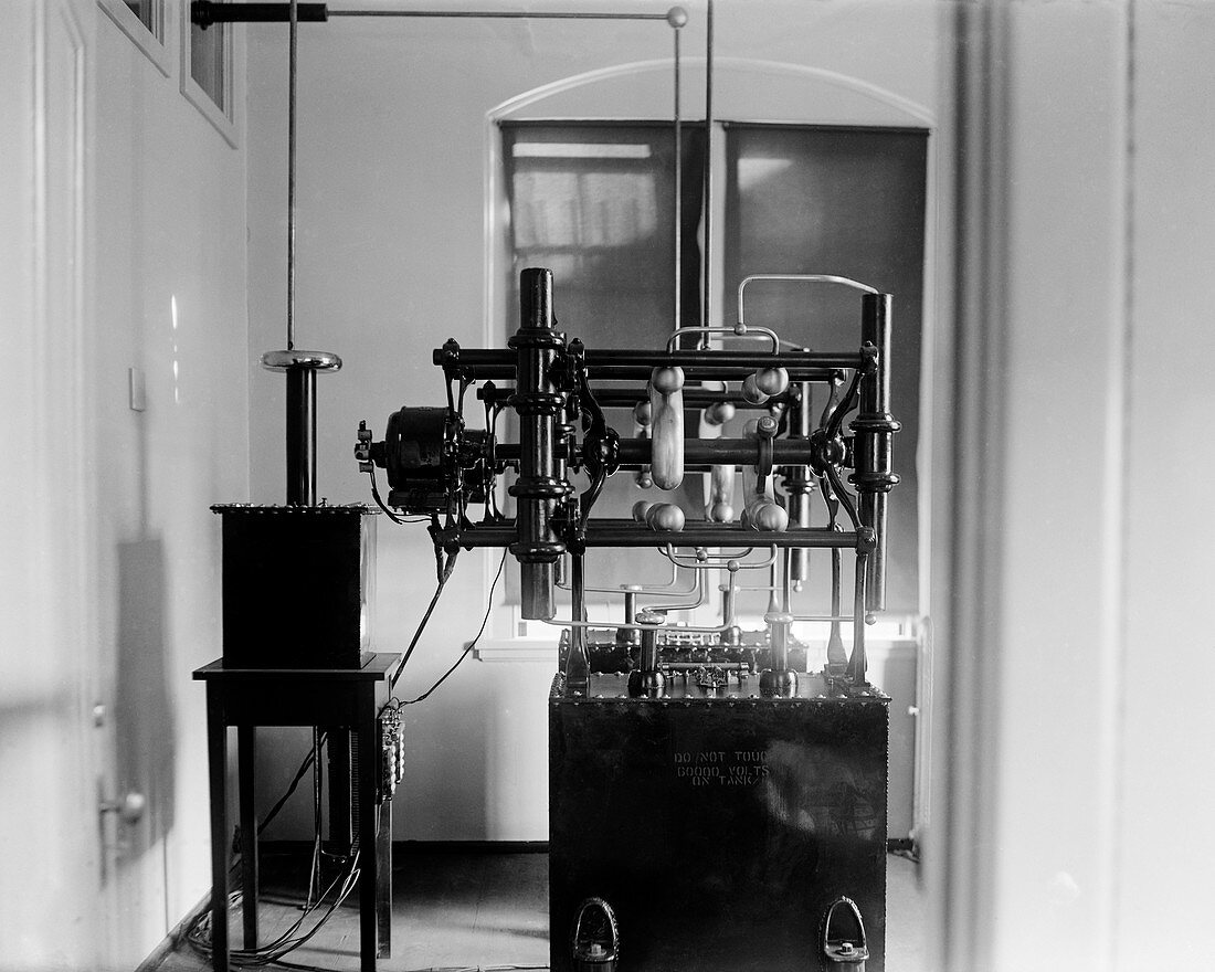 Hospital X-ray equipment,1920s