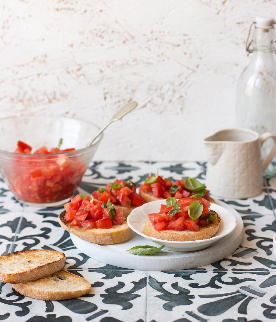 Bruschetta al pomodoro with tomatoes