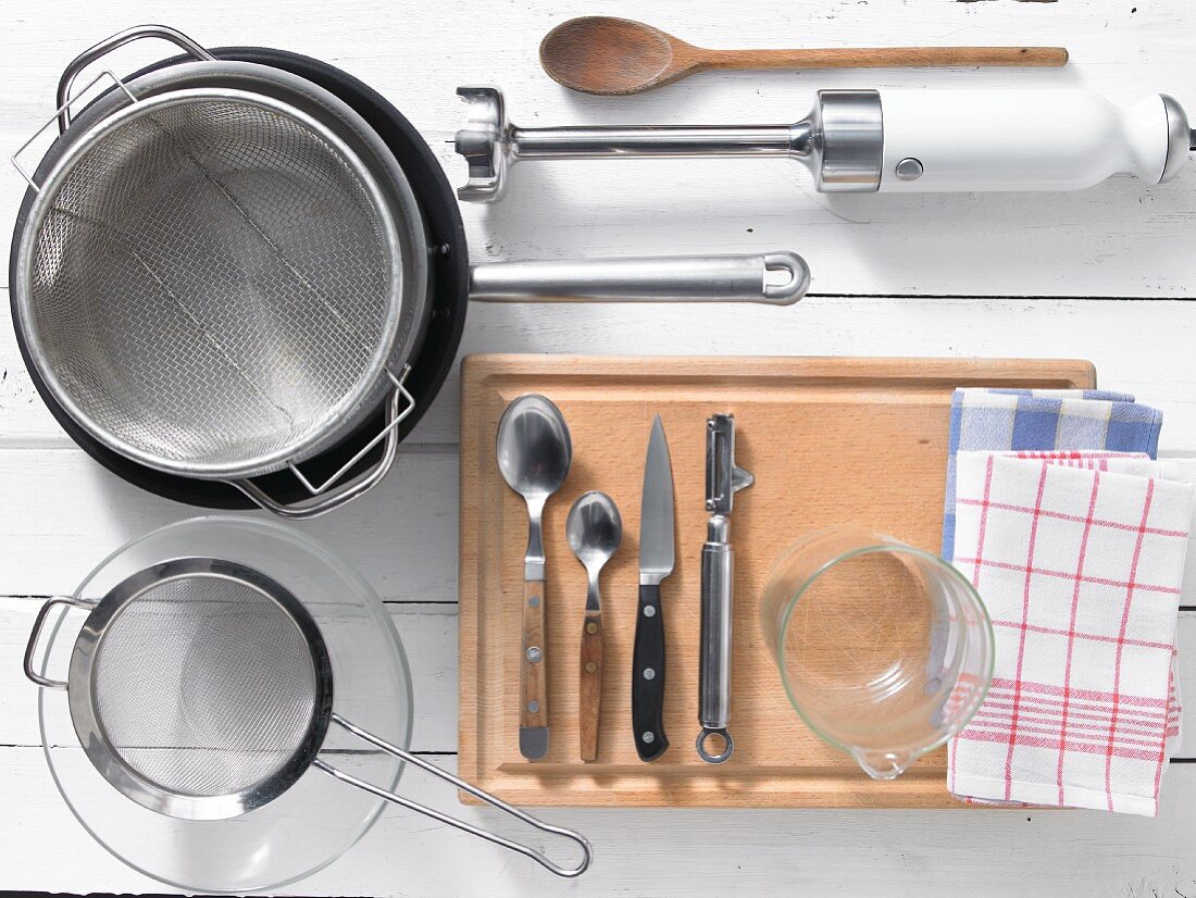 Kitchen utensils required for preparing the recipe