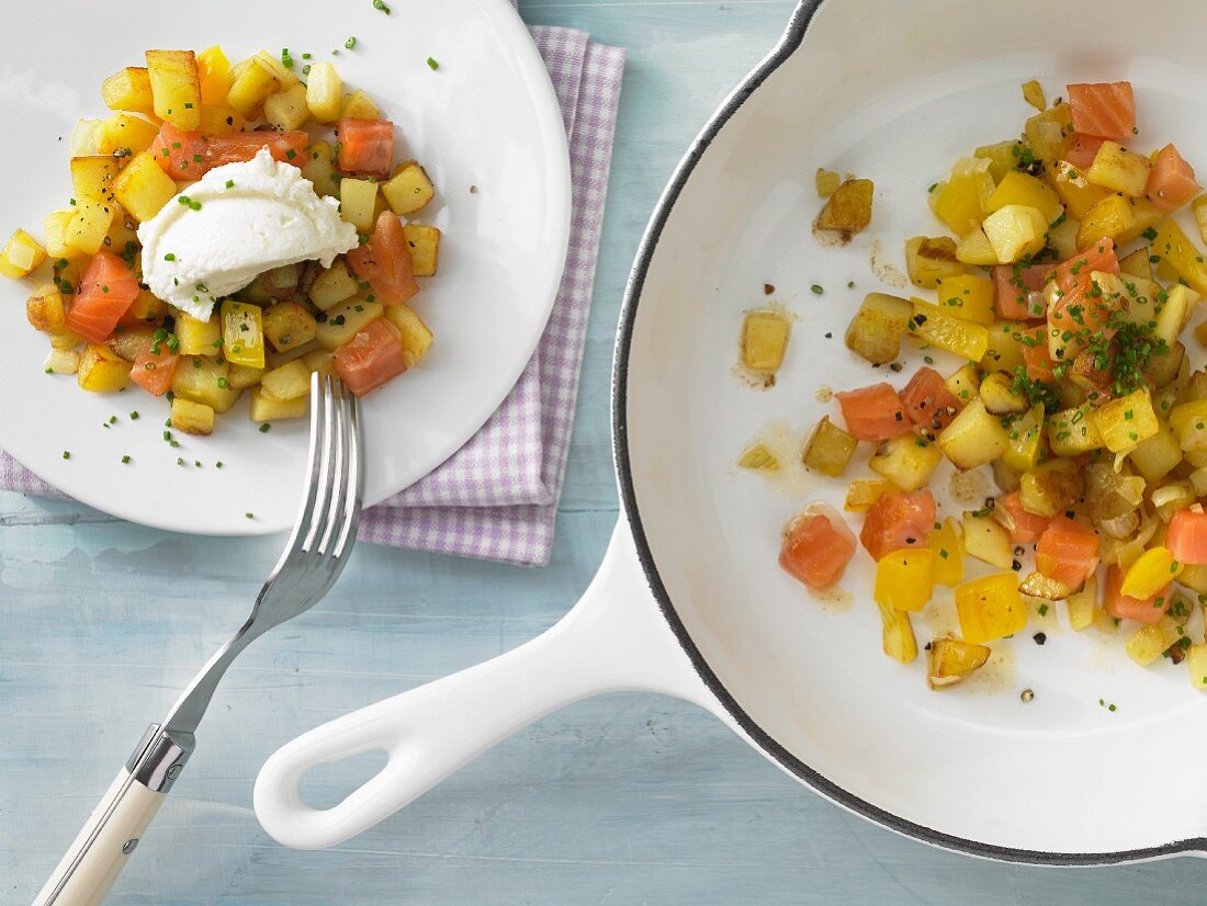 Kartoffel-Lachs-Pfanne mit Meerrettich