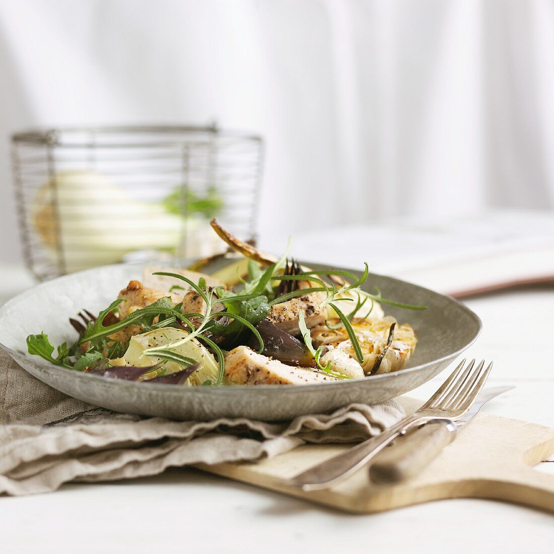 Pork tenderloin with garlic and fennel