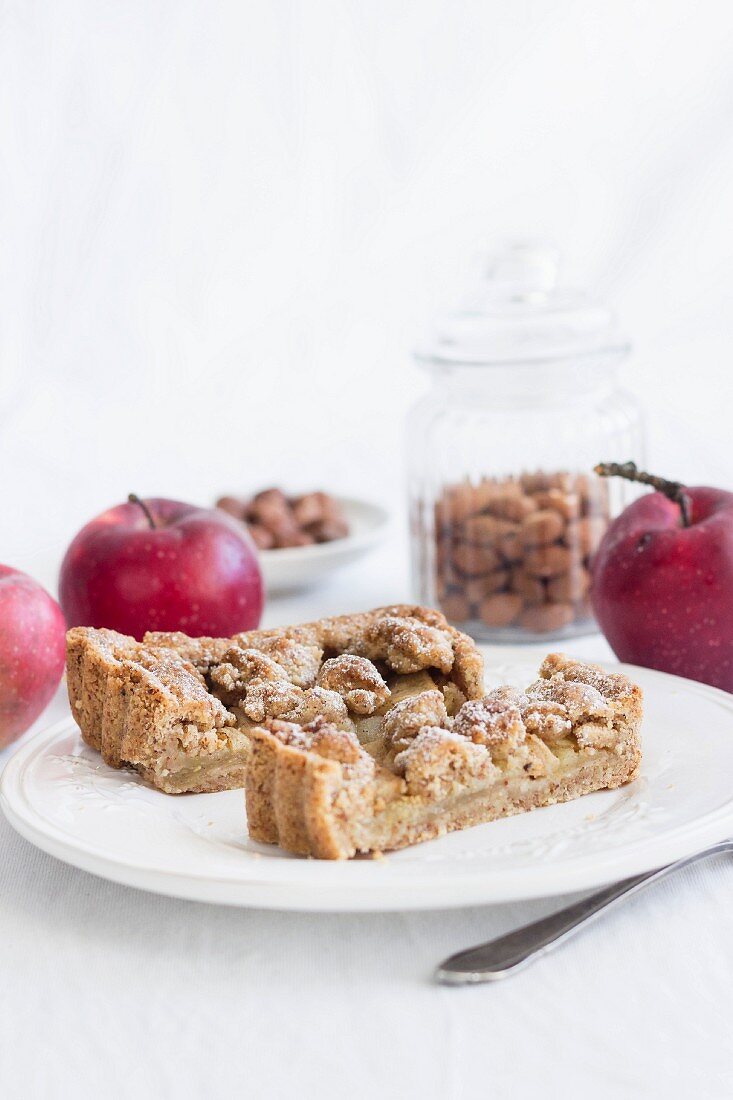 Autumnal apple and hazelnut cake