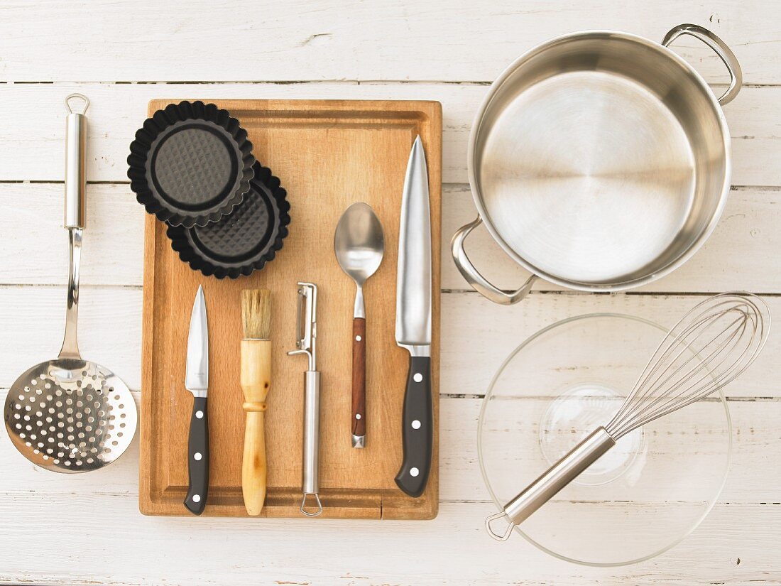 Kitchen utensils for making tartlets