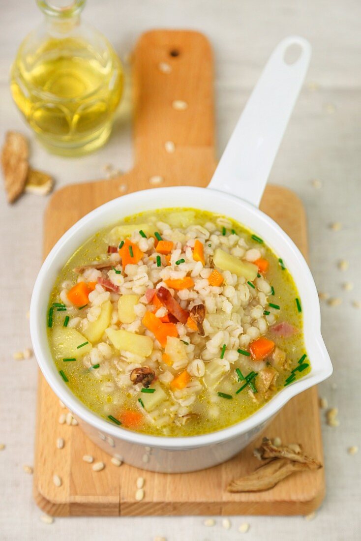 Orzotto alla Trentina with bacon and dried porcini (Italy)