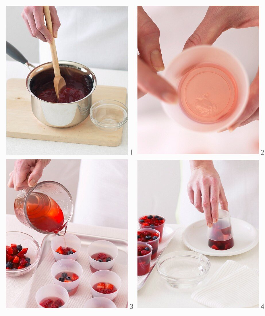 Preparing Berry Fruit Jellies
