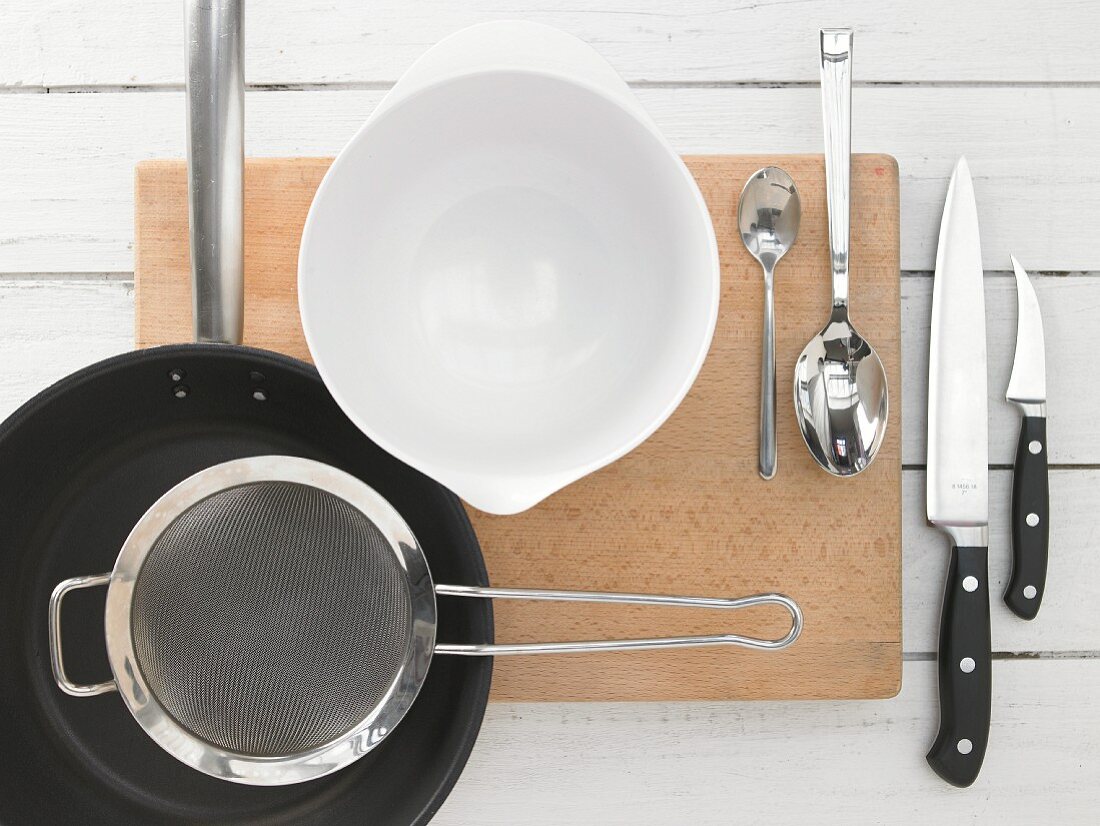 Kitchen utensils for preparing vegetables