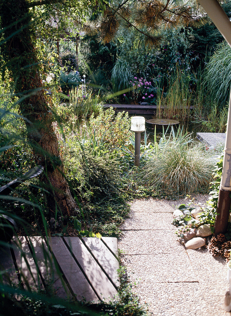 Garden lamp