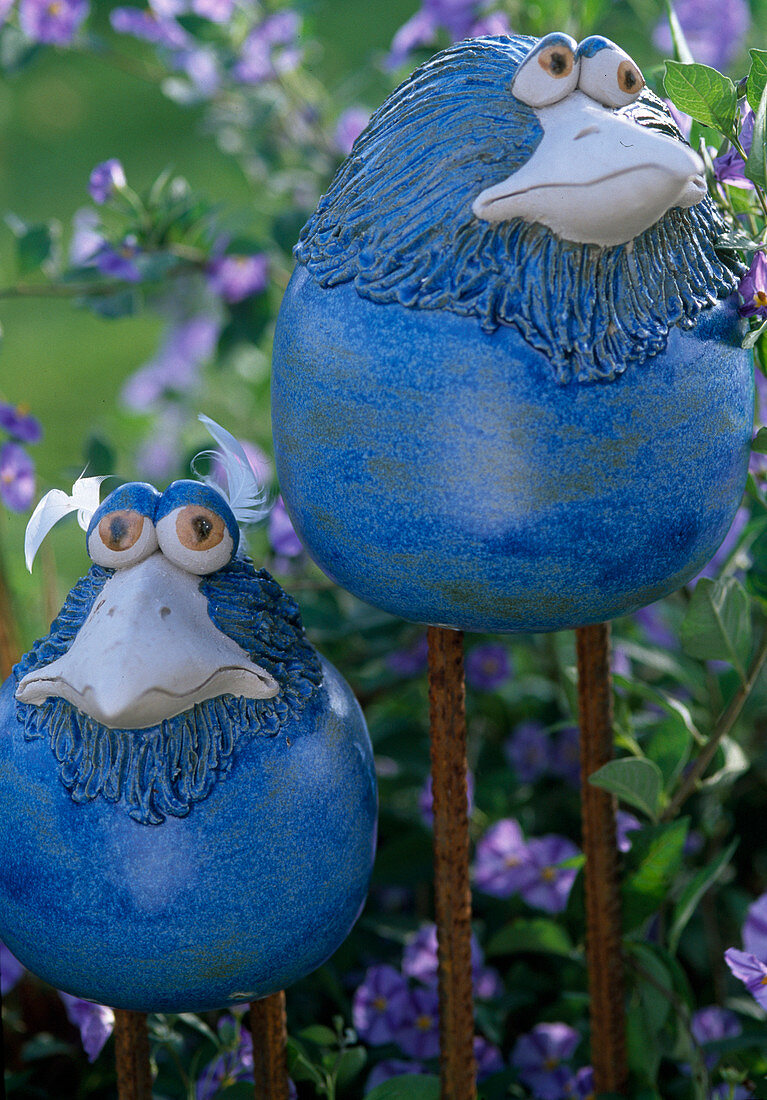Birds made of winterproof clay