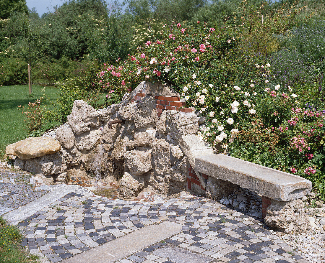 Fountain with bench