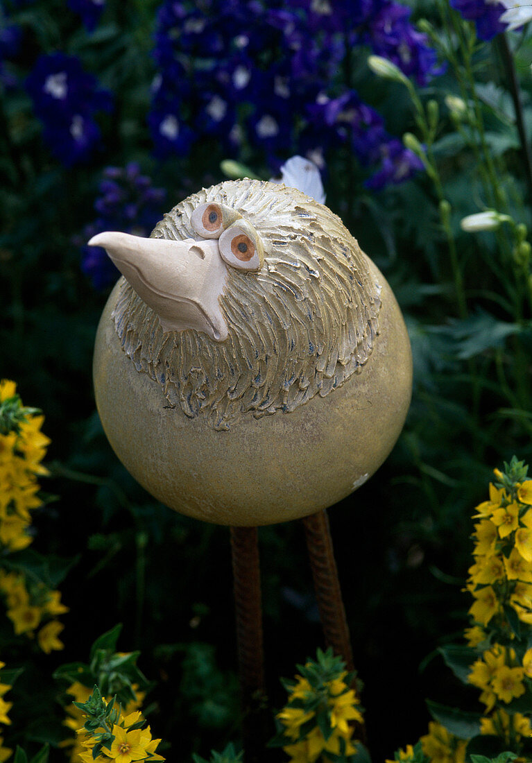 Garden pottery bird