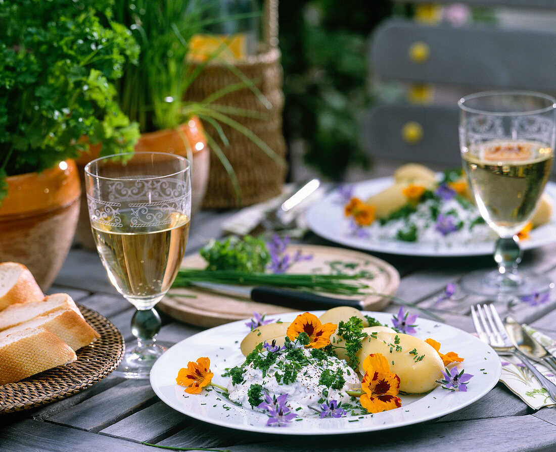 Herb quark with jacket potatoes