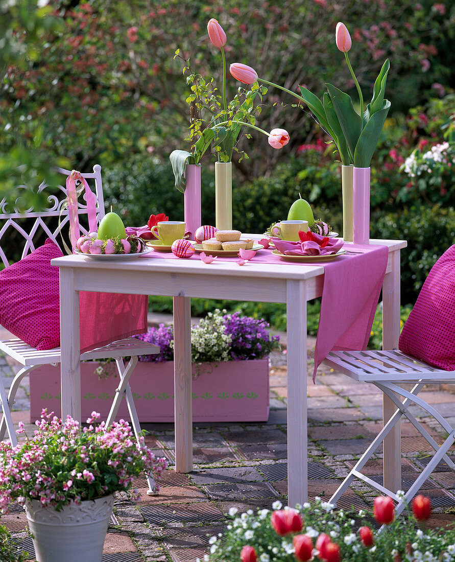 Easter coffee table