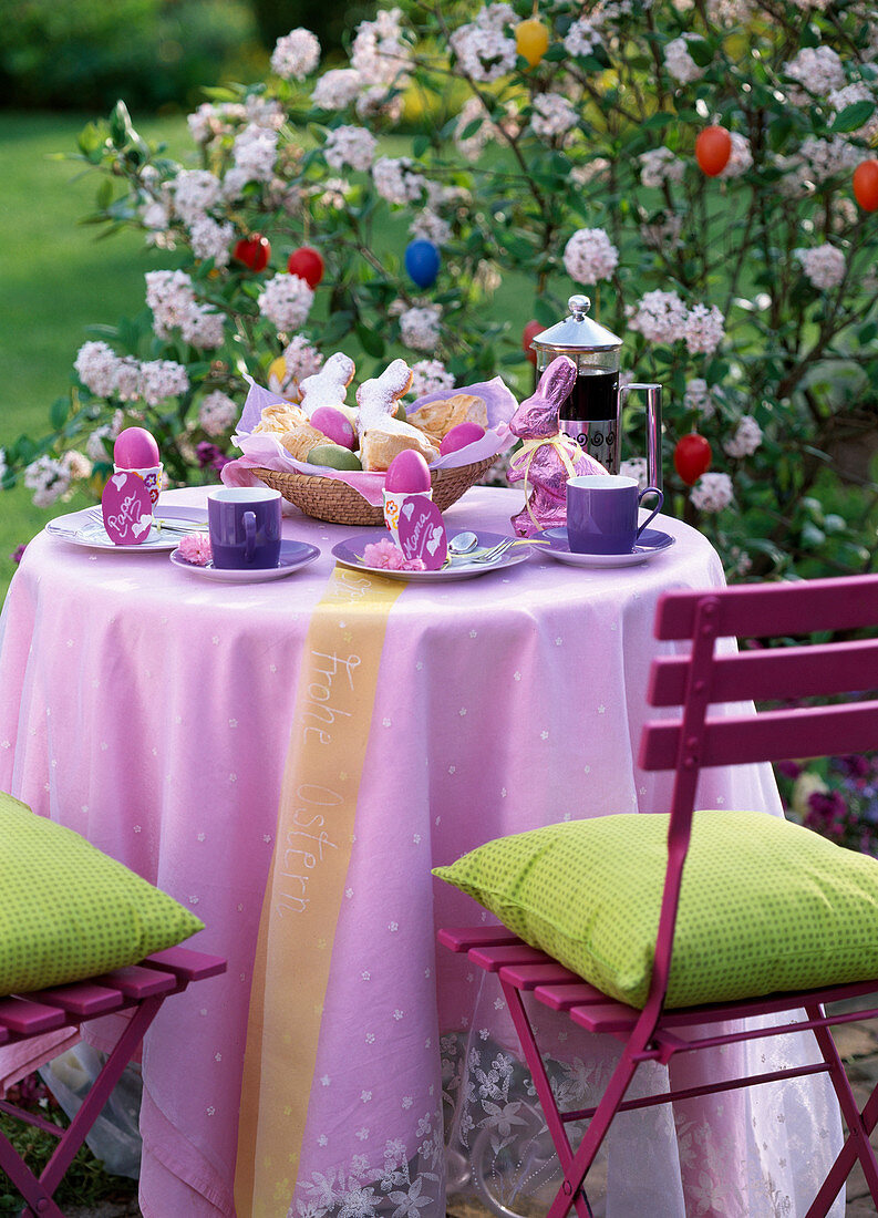 Pink 'Easter Table