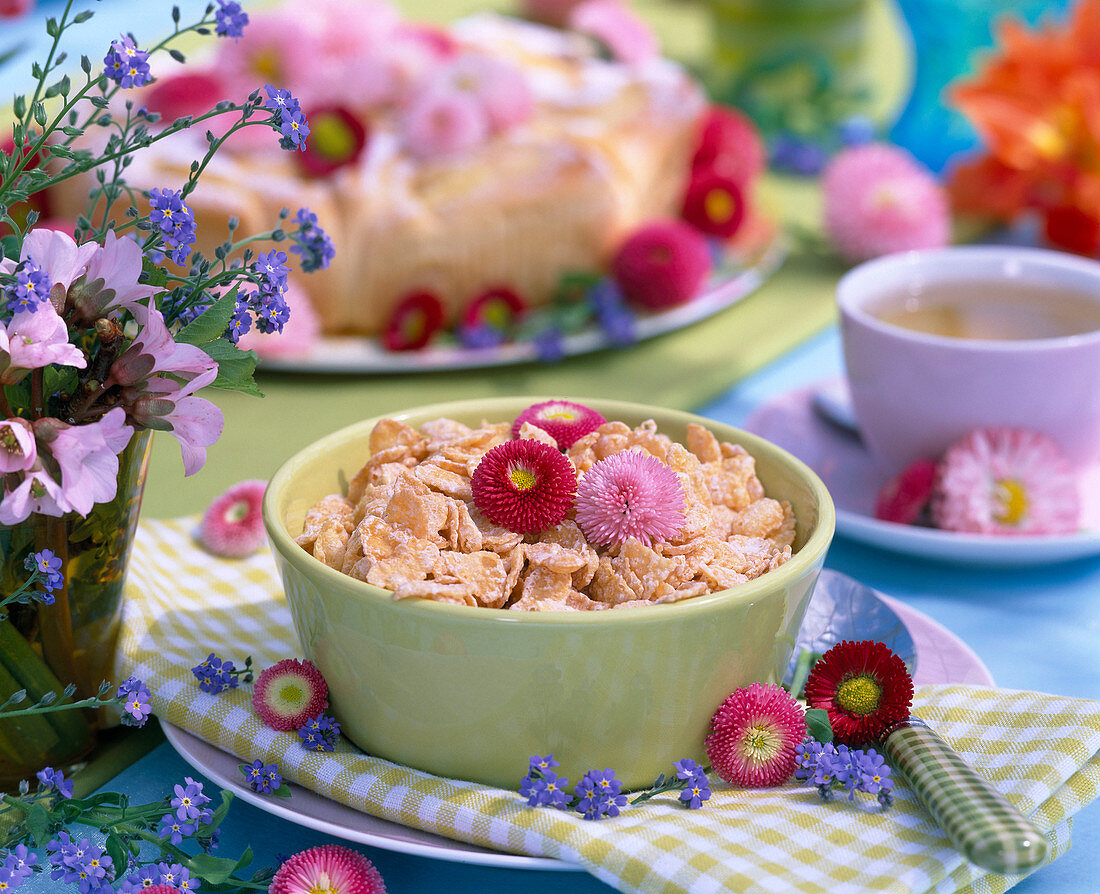 Müslischale mit Cornflakes