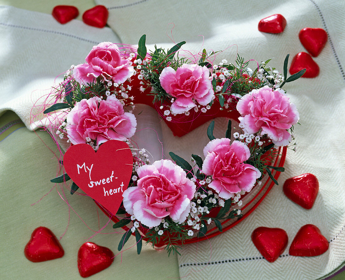 Oasis heart with pink and white carnations (3/3)