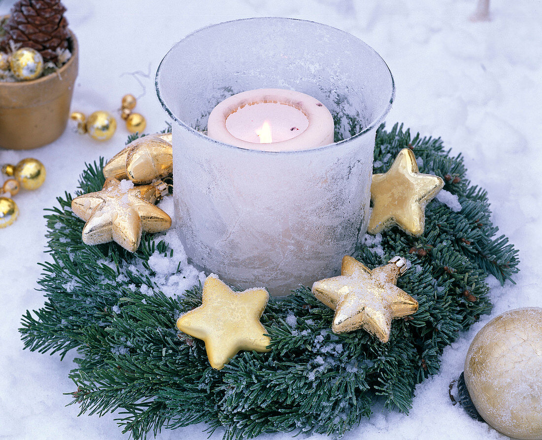 Lantern with wreath of abies (fir)