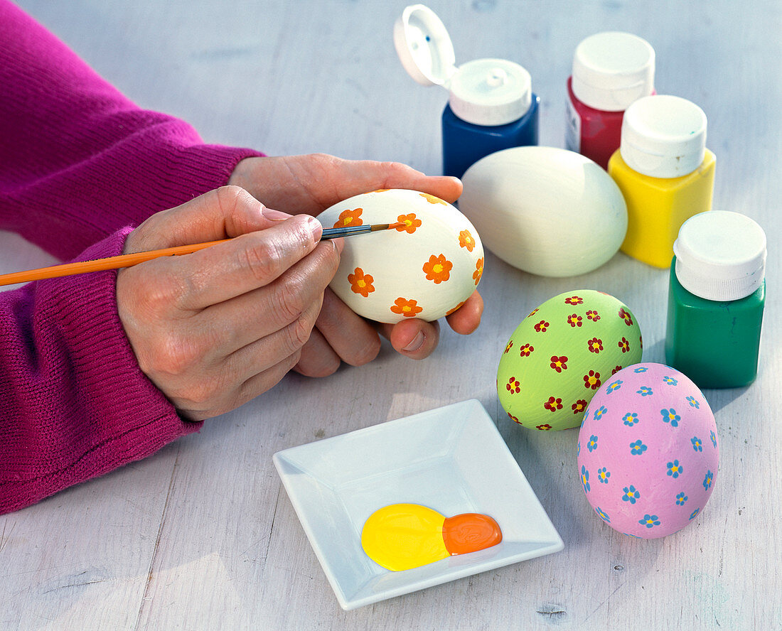 Paint Easter eggs