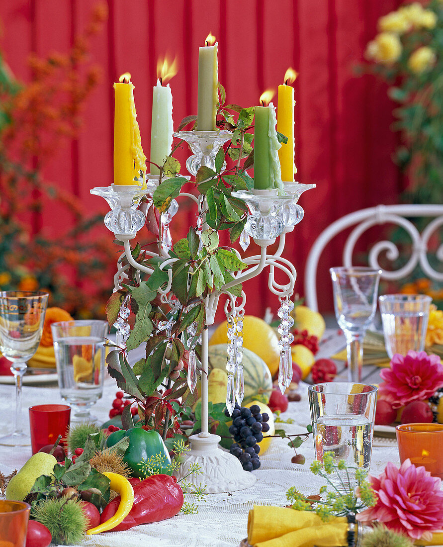 Table decoration for Thanksgiving with fruits and Dahlia