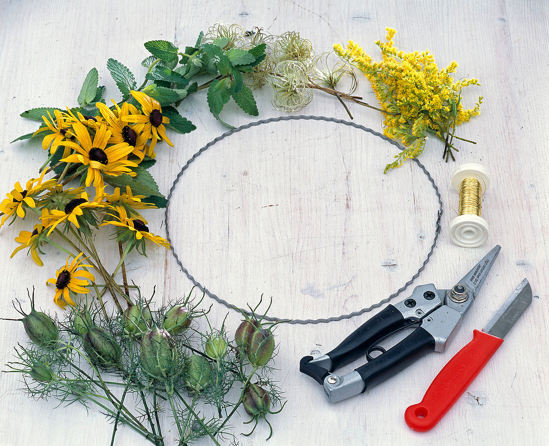 Rudbeckia wreath (1/3)