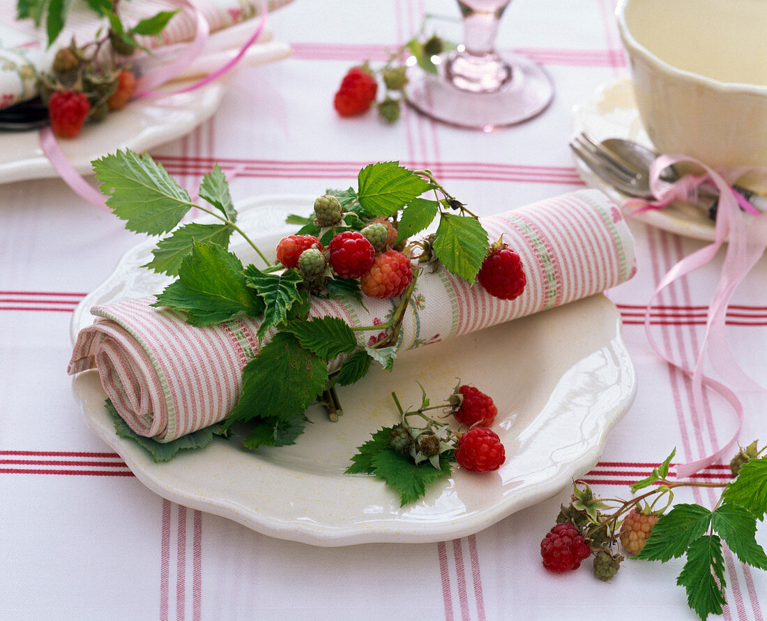 Raspberry table decoration