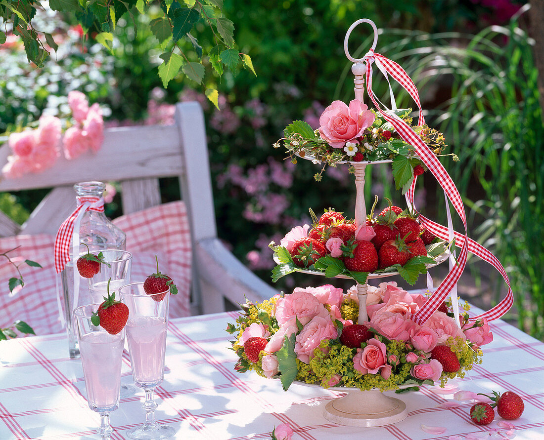 Etagere with Rosa, Fragaria, Alchemilla