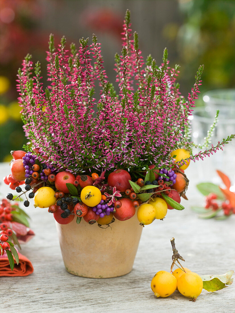 Heather in the berry wreath