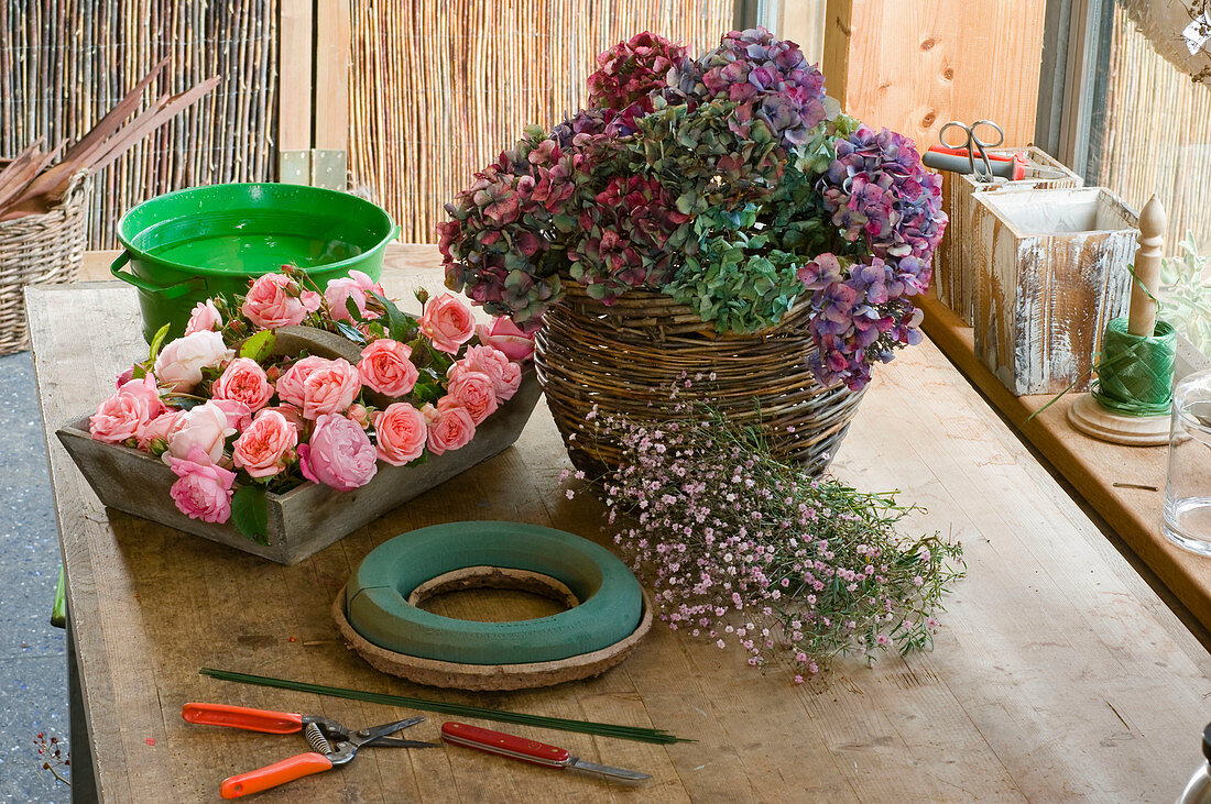 Rose Hydrangea Wreath (1/4)