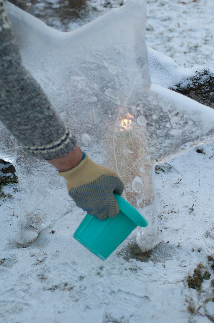 Ice art: decorative objects made of ice