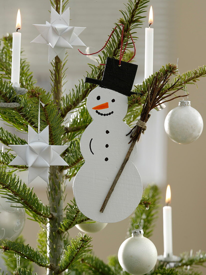 Homemade tree decoration snowman (3/3)