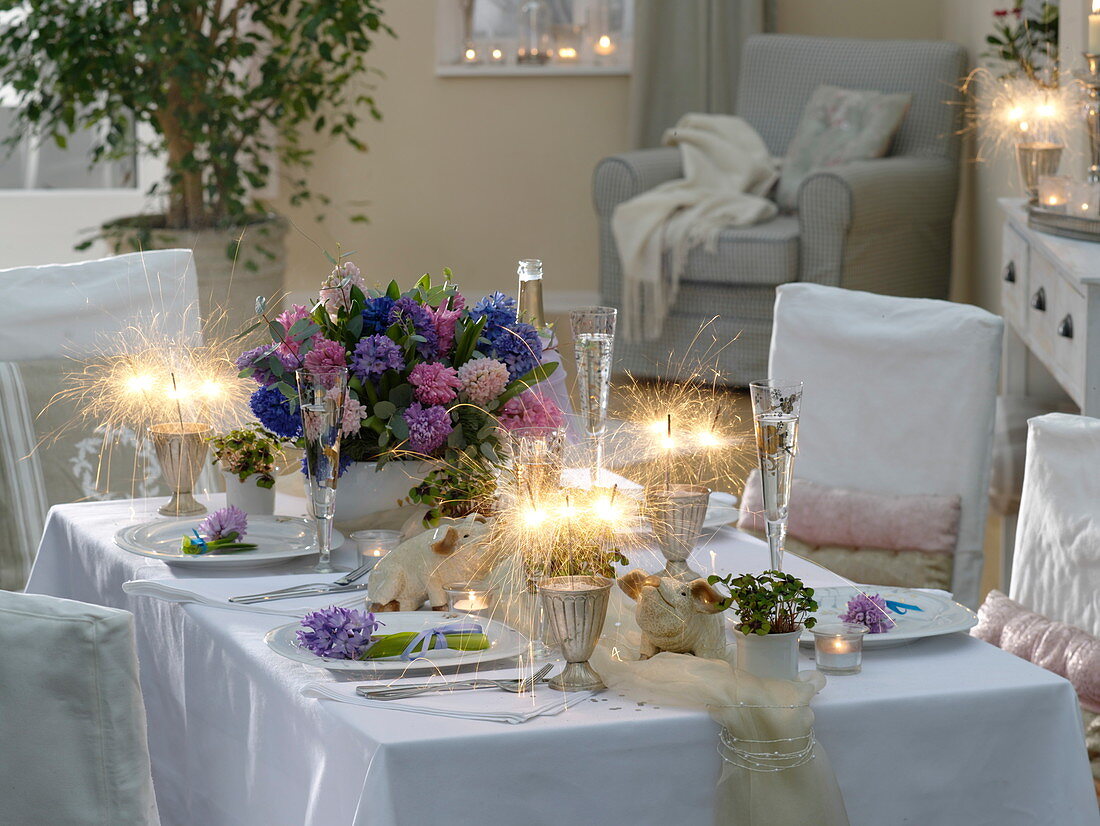 New Year's Eve table decoration with hyacinths