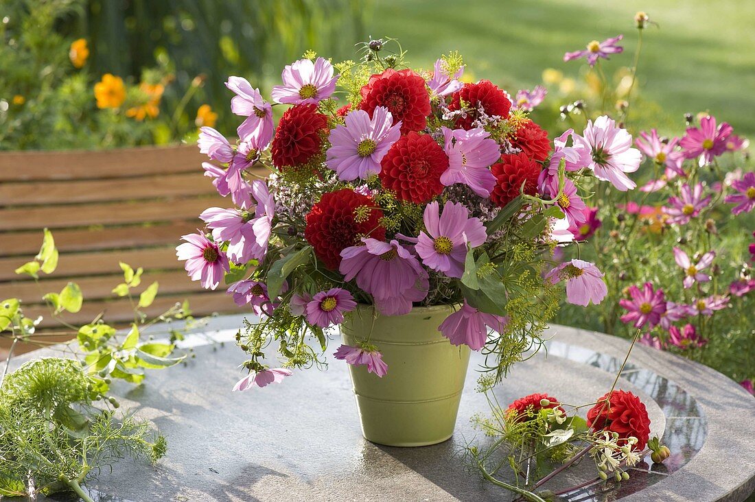 Bouquet of Dahlia (dahlias), Cosmos (ornamental basket), fennel