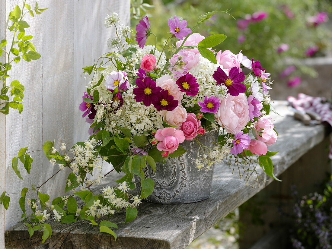 Late summer bouquet with pink (rose), cosmos (small jewelry basket)