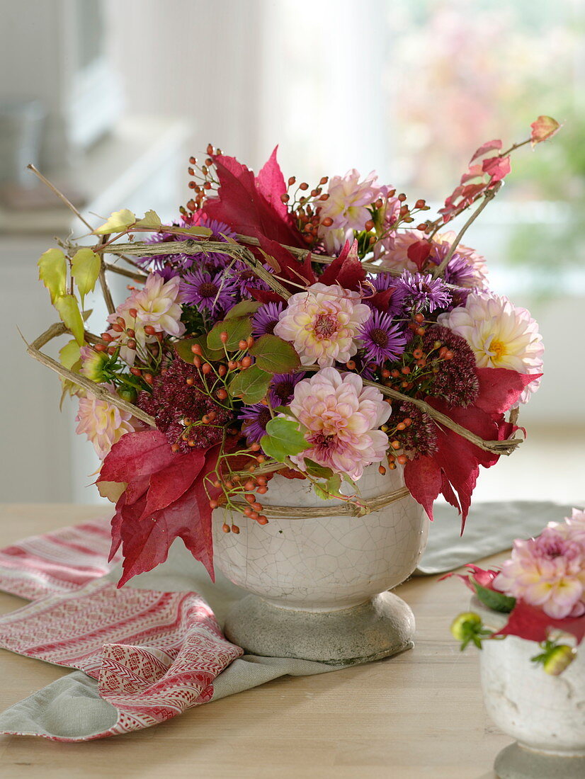 Mixed autumn bouquet: Dahlia (dahlias), Aster (autumn asters), Sedum